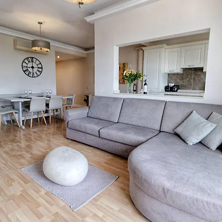 Belvedere - Cozy 2bed Seaview By Homely דירה מליאהה
