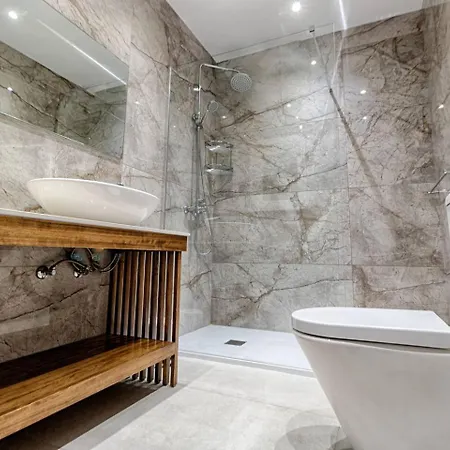 Apartmán Belvedere - Cozy 2bed Seaview By Homely